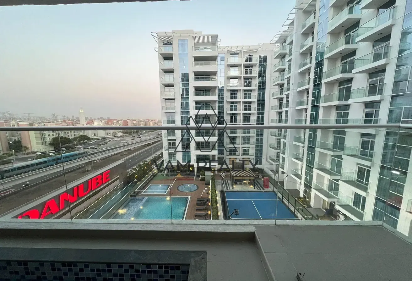 Corner | Private Balcony | Close To Metro, Schools