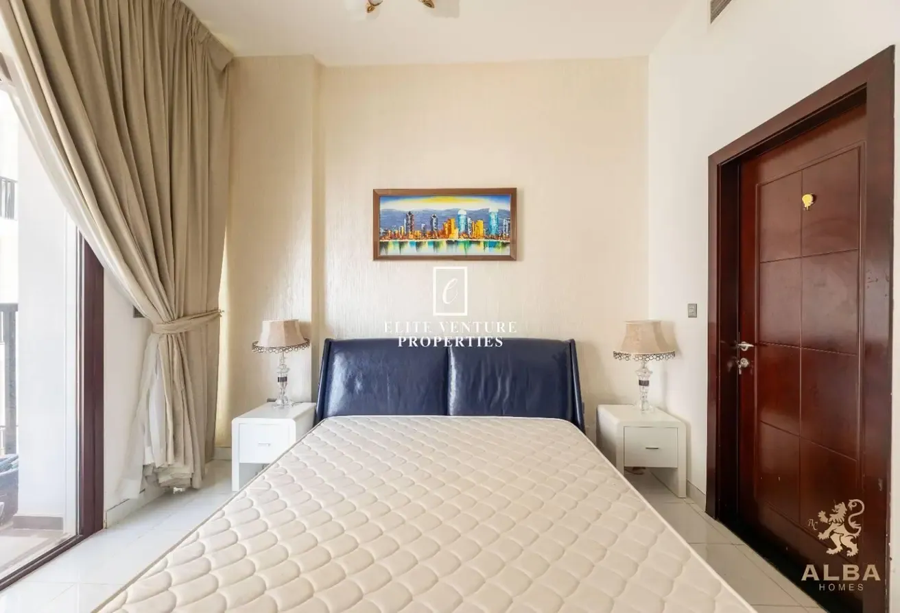 FULLY FURNIHED | PREMIUM QALITY | SPACIOUS LAYOUT