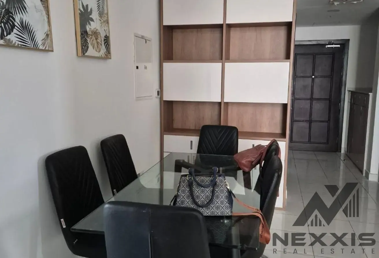 Fully Furnished Apartment /Next to Metro Station