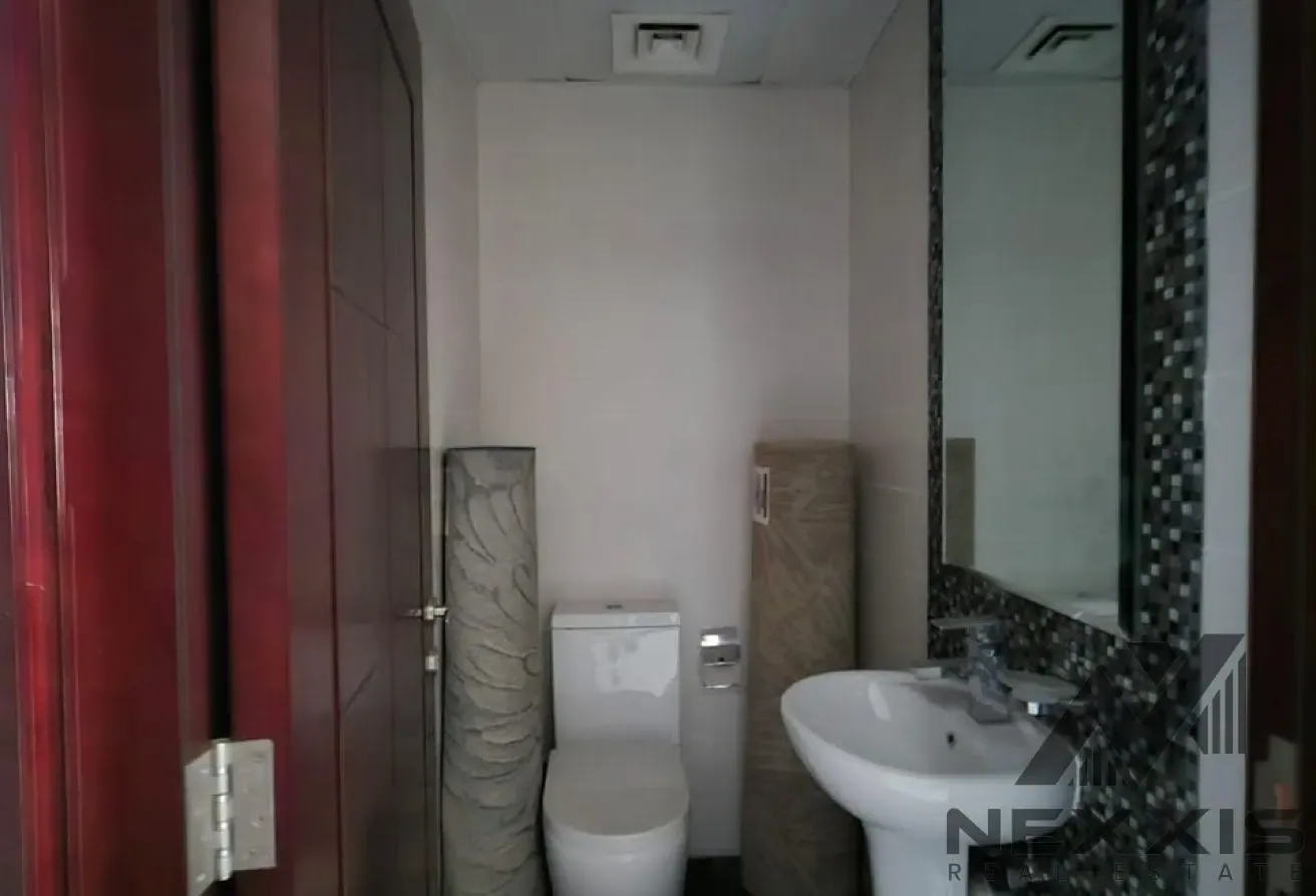Fully Furnished Apartment /Next to Metro Station