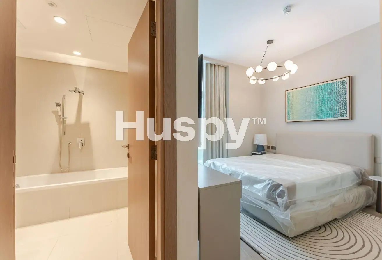 Fully Furnished | Large Layout | Community View