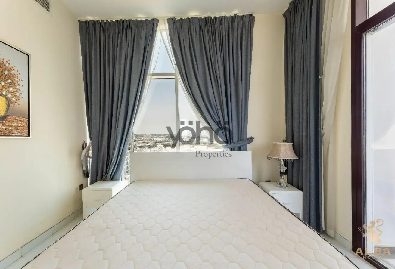 Vacant | Ready to Move | Near Metro