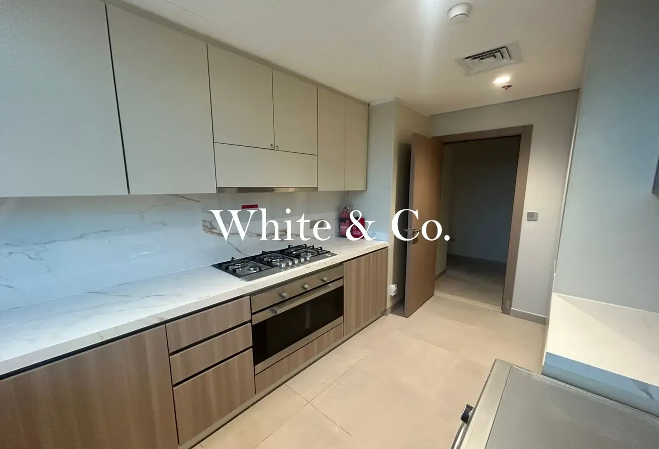 Furnished | Maidsroom | Closed Kitchen