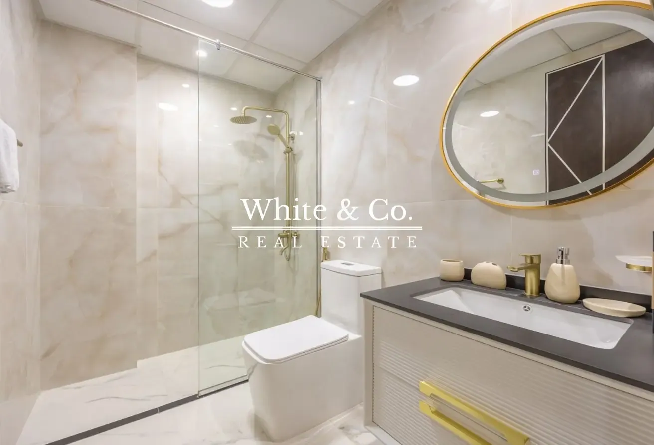 Duplex | large study room | Private Pool