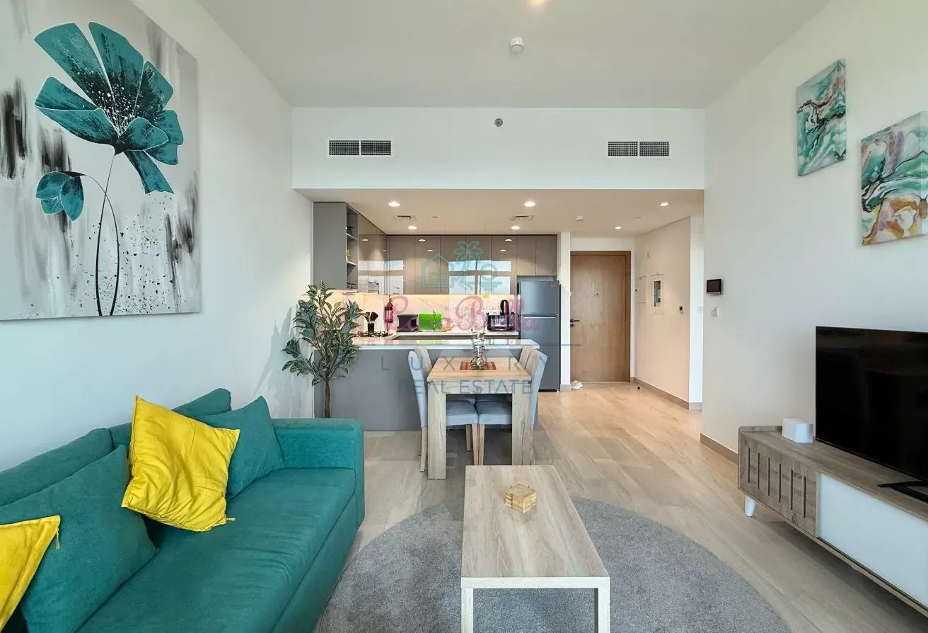 Stylish Furnished 2BR | Vacant | Prime Location