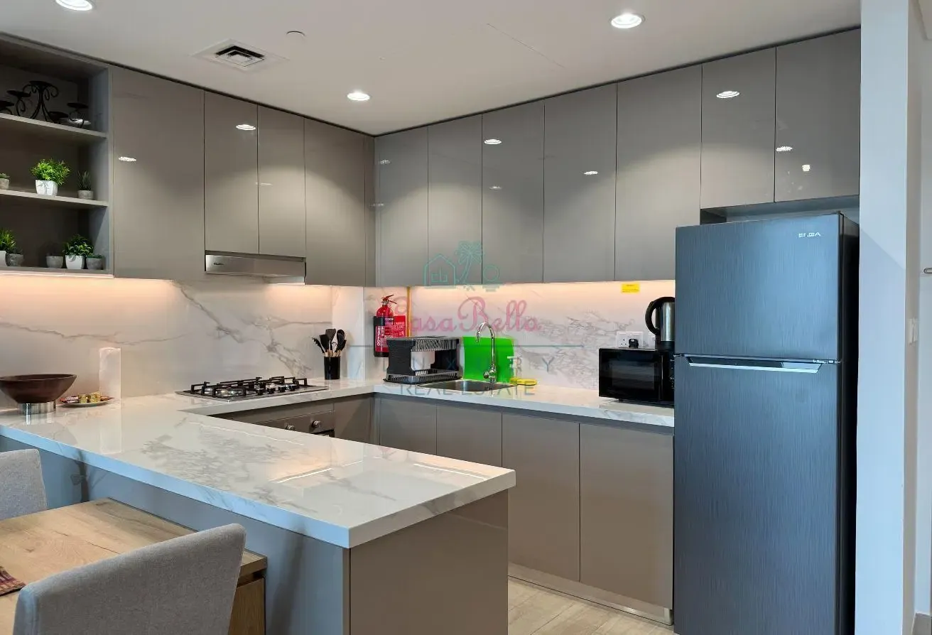 Stylish Furnished 2BR | Vacant | Prime Location