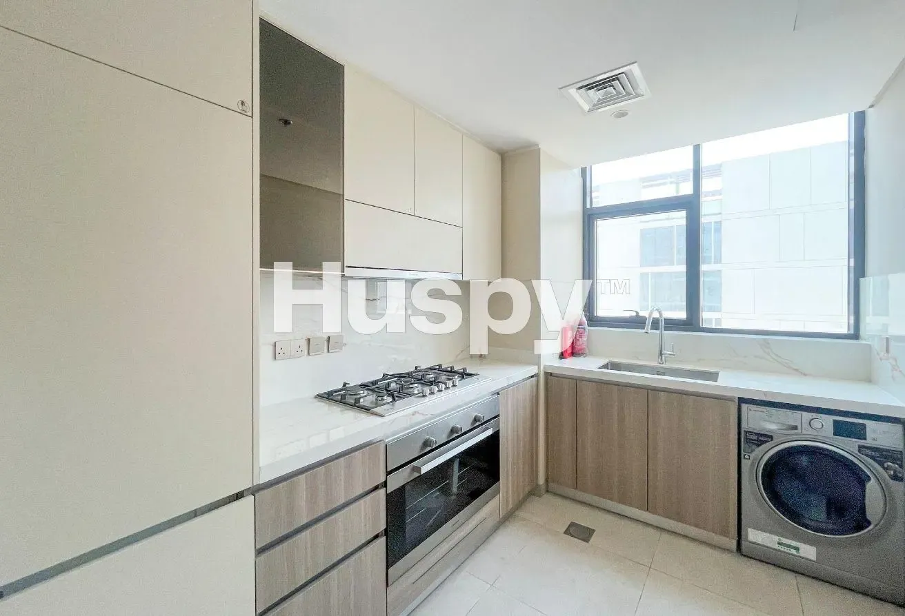 Community View | Large Layout | Fully Furnished