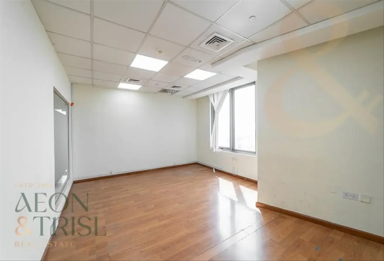 Fully Fitted & Partitioned Office For Sale H Floor