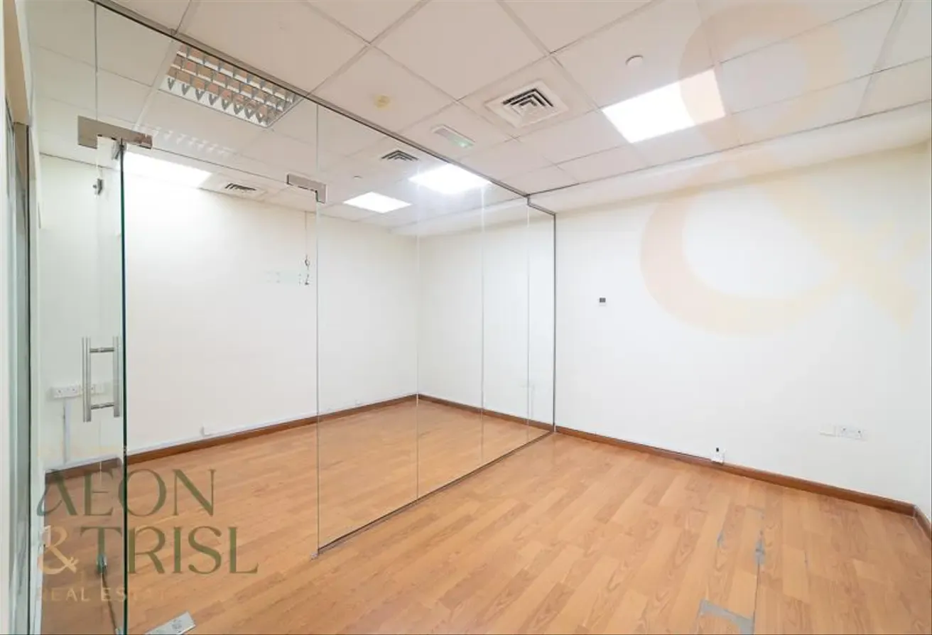 Fully Fitted & Partitioned Office For Sale H Floor