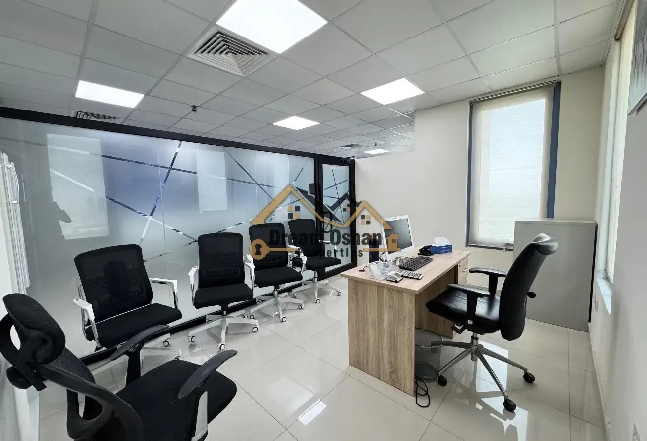 Fitted Office With partition Bright unit HighFloor