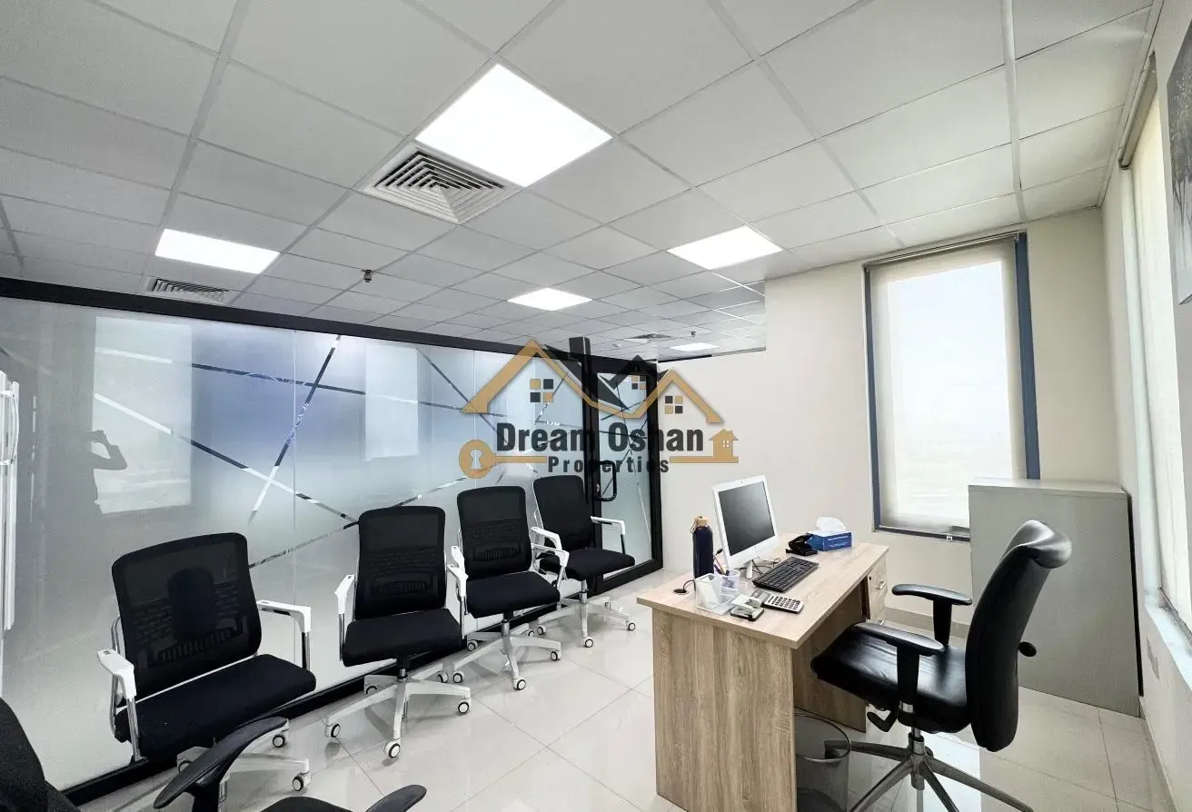 Fitted Office With partition Bright unit HighFloor