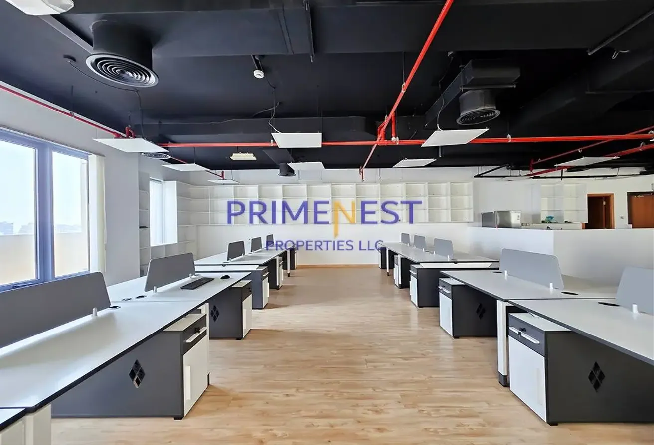 VACANT | PRIME LOCATION | FURNISHED