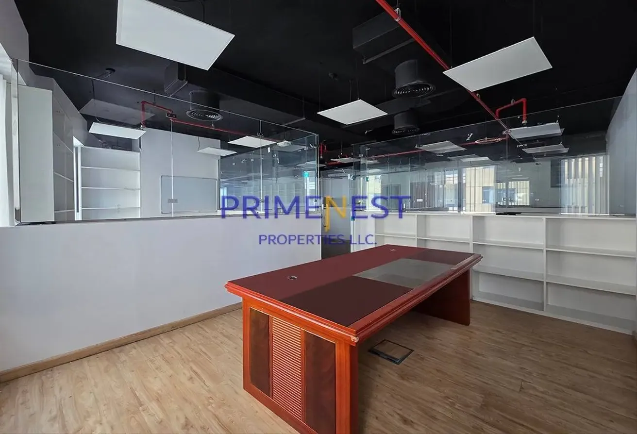 VACANT | PRIME LOCATION | FURNISHED