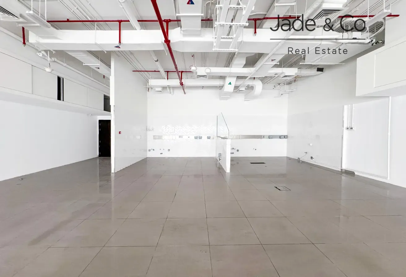 Community Expert | Retail Shop | Prime Location