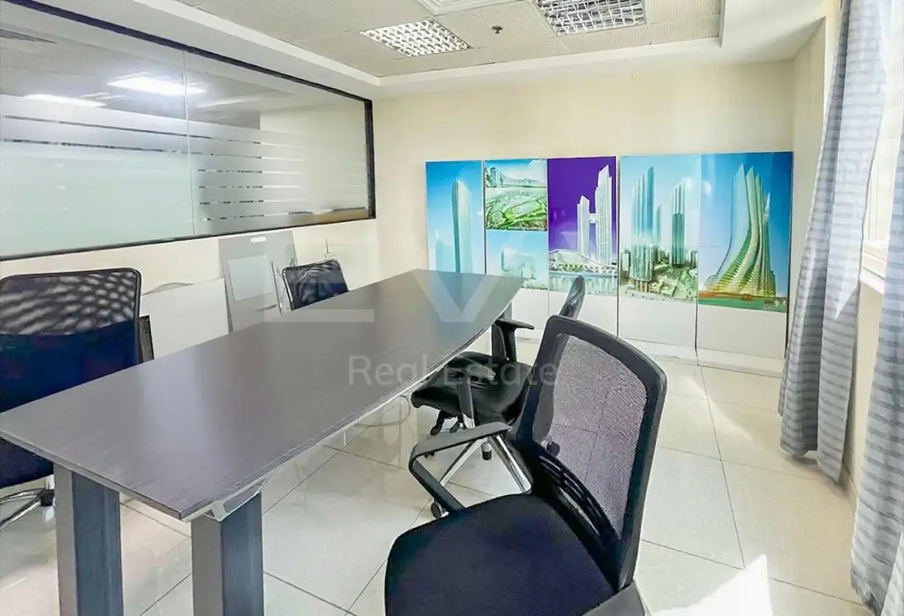 LAKE VIEW | HIGH FLOOR | NEAR METRO
