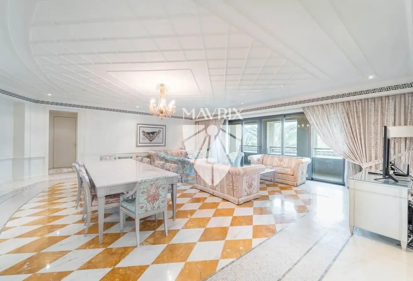 Rare 3 plus Maid´s | Terrace | Versace Furnished