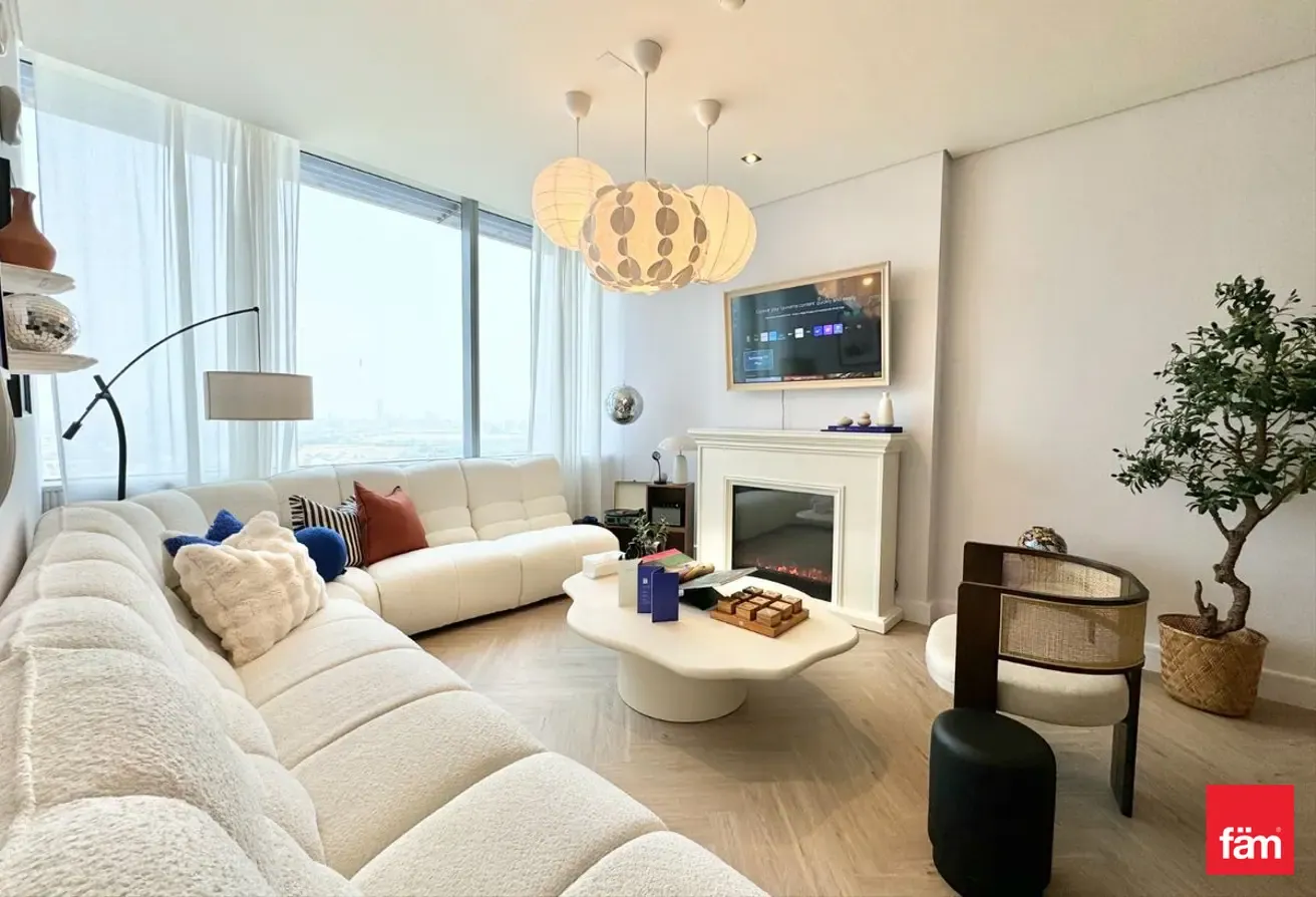 Fully Furnished | Upgraded | DIFC & Zaabeel View