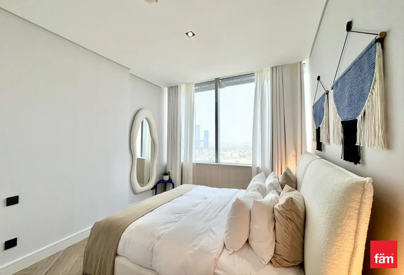 Fully Furnished | Upgraded | DIFC & Zaabeel View
