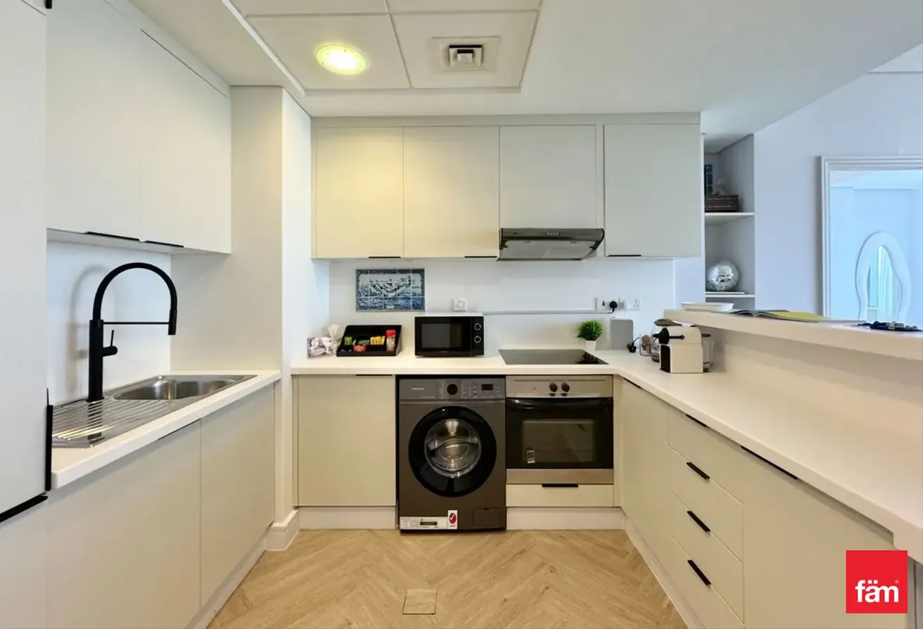 Fully Furnished | Upgraded | DIFC & Zaabeel View