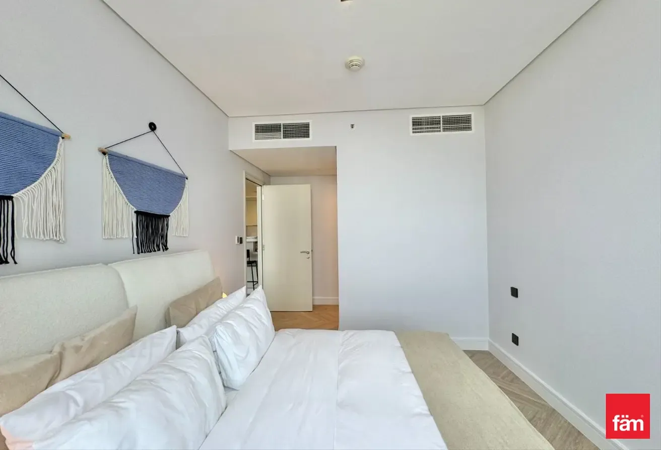 Fully Furnished | Upgraded | DIFC & Zaabeel View