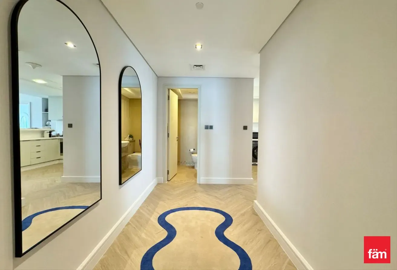 Fully Furnished | Upgraded | DIFC & Zaabeel View