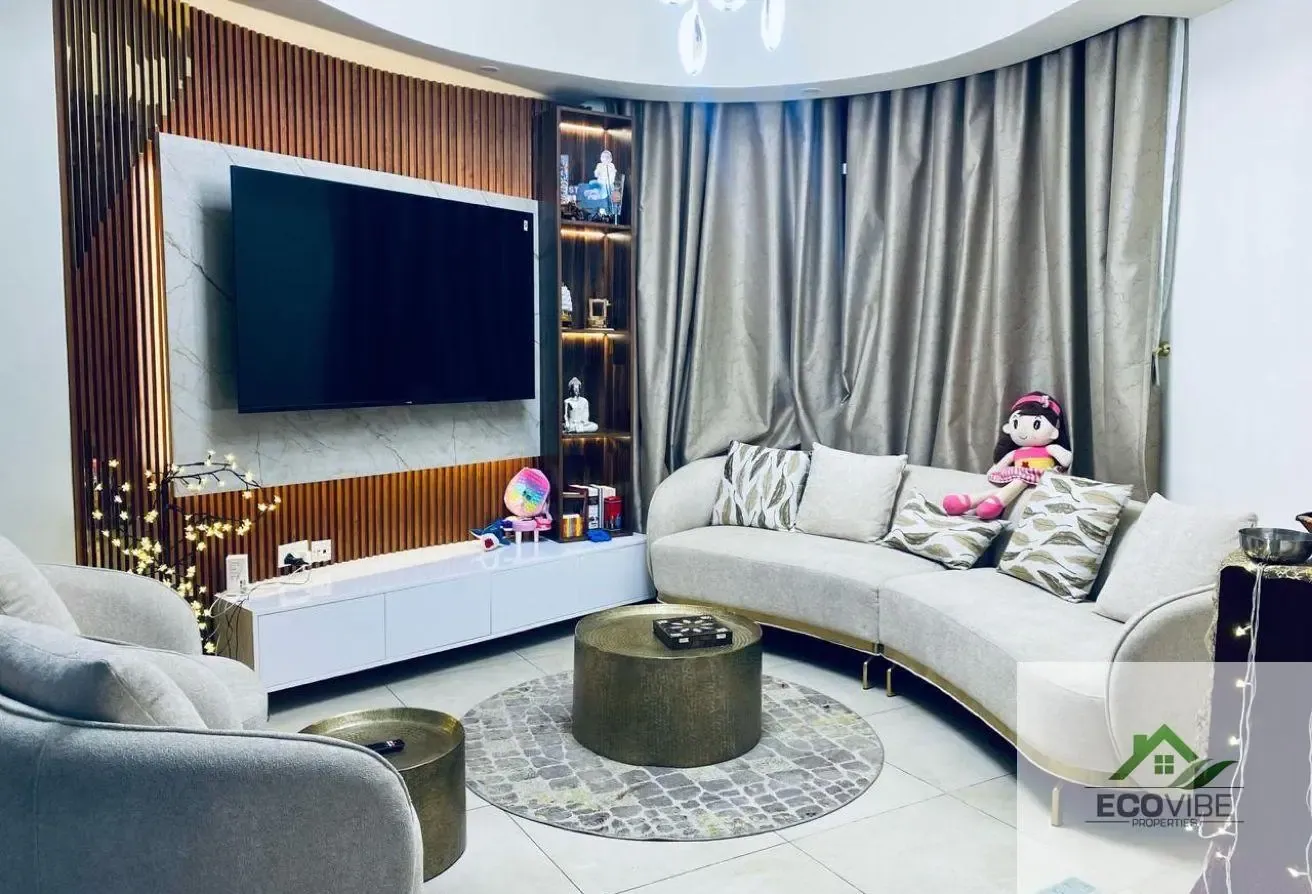 Spacious 2-Bedroom Furnished Duplex | Chiller Free