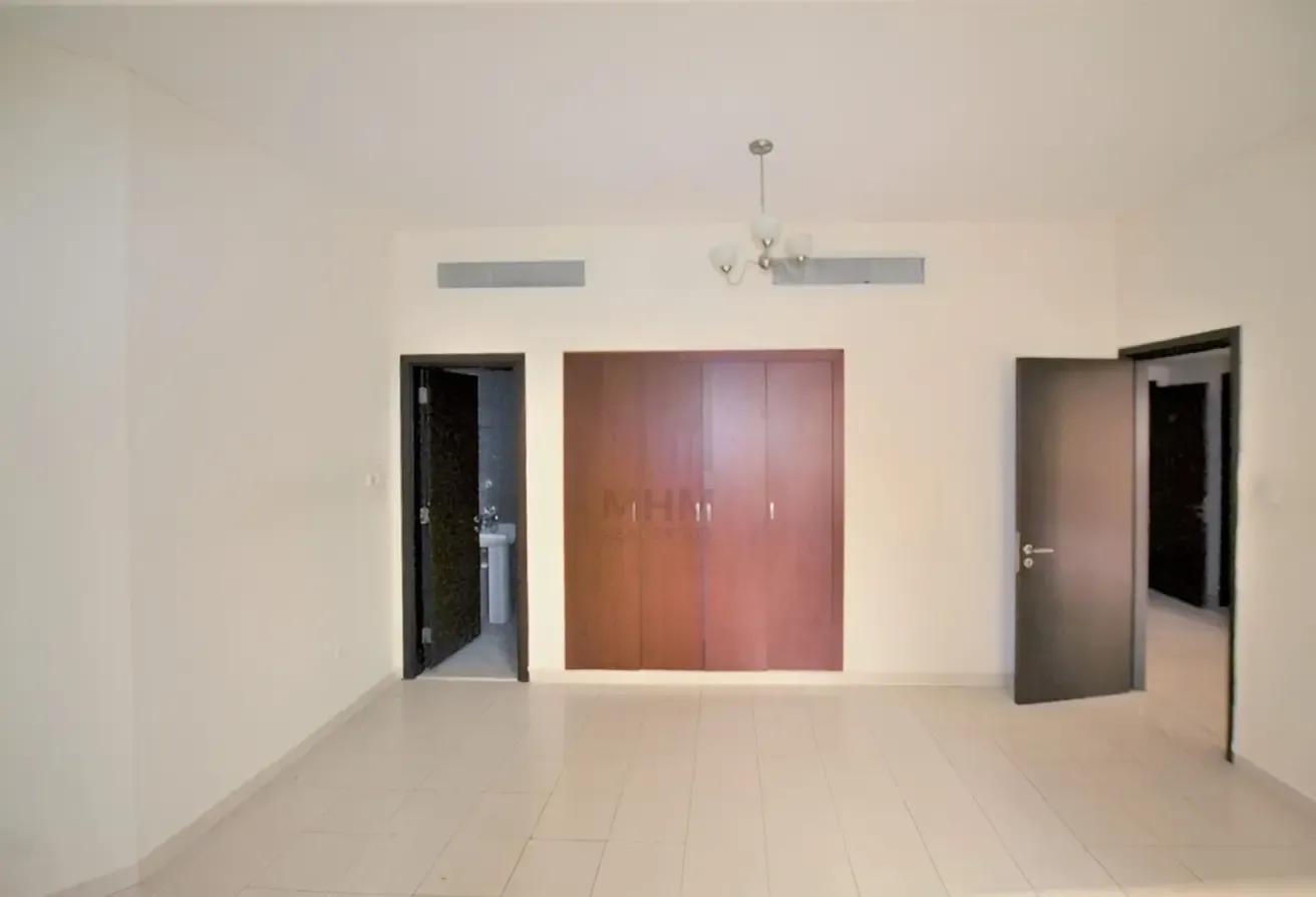 1 BHK Apartment | Ground Floor | Well Maintained