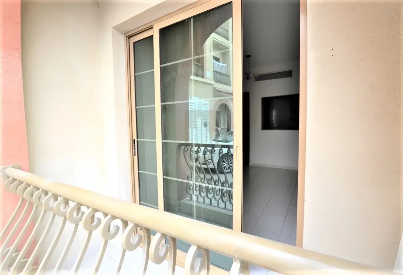 1 BHK Apartment | Ground Floor | Well Maintained