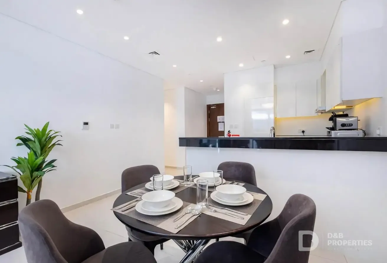 Well Priced | High Floor | Golf View | Furnished