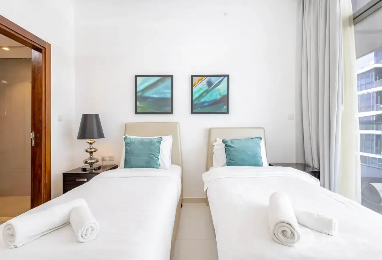 Well Priced | High Floor | Golf View | Furnished