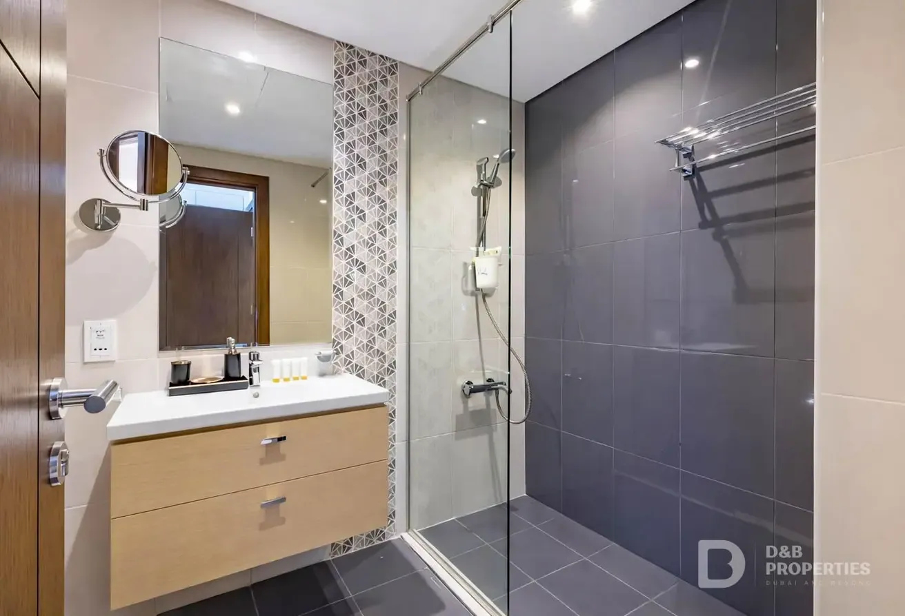 Well Priced | High Floor | Golf View | Furnished