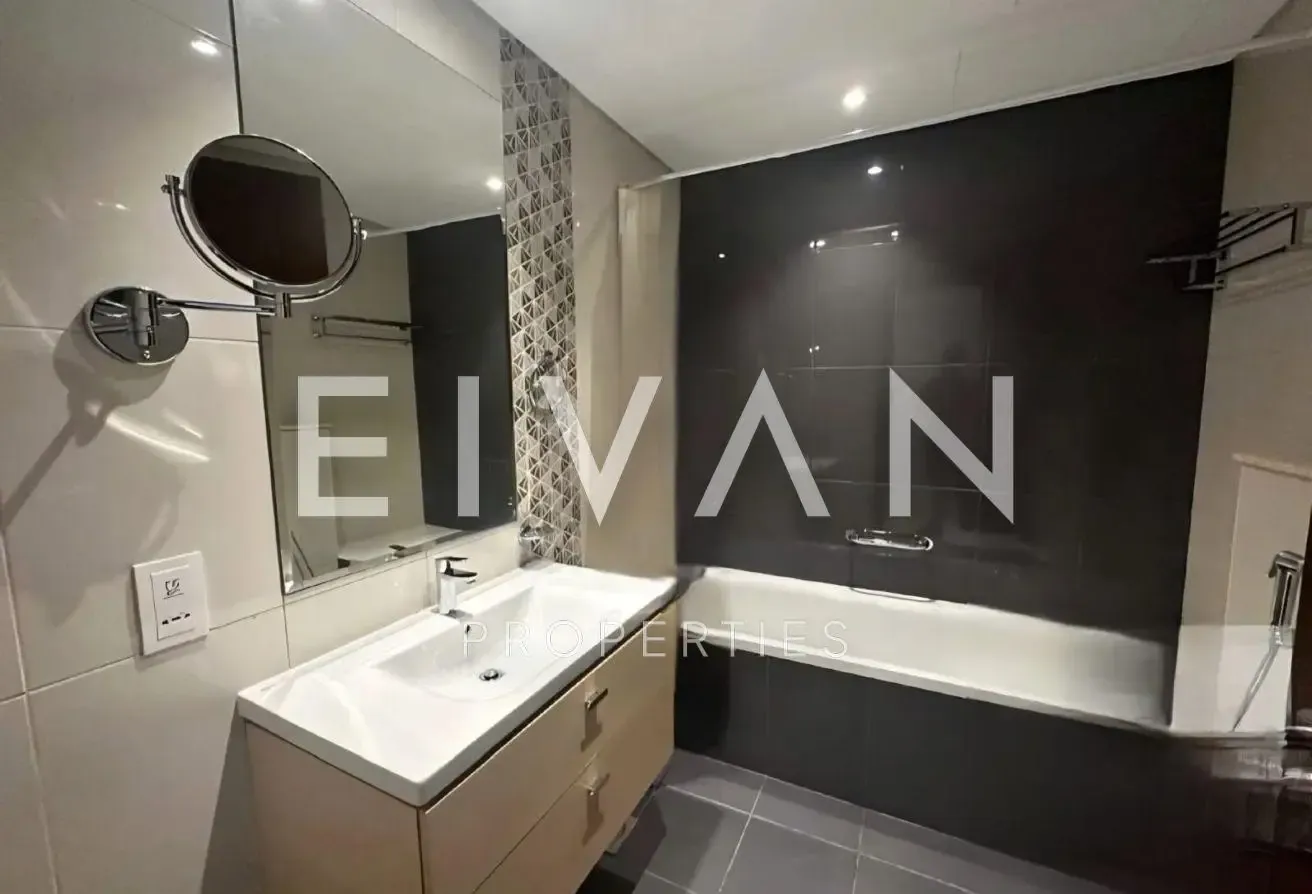 Spacious Studio | Balcony | Flexible Cheques