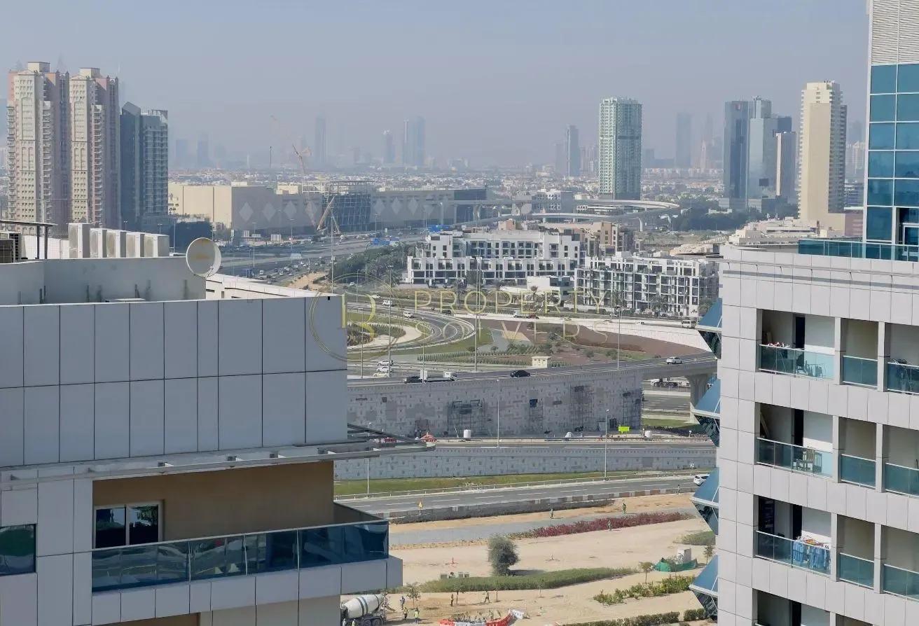 Exclusive Unit | Huge Layout | High ROI