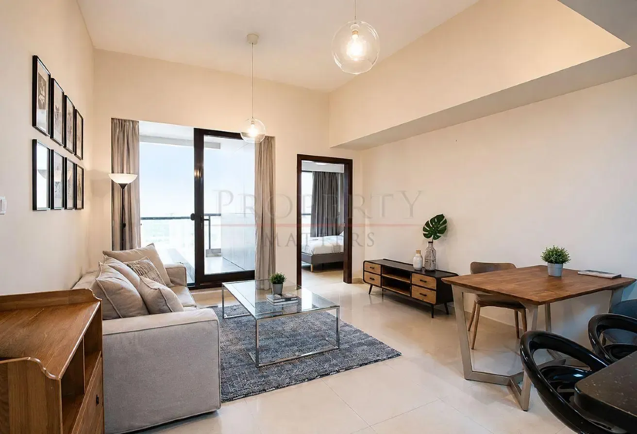 GOLF COURSE VIEW | FURNISHED | SPACIOUS