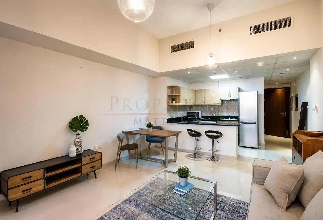 GOLF COURSE VIEW | FURNISHED | SPACIOUS