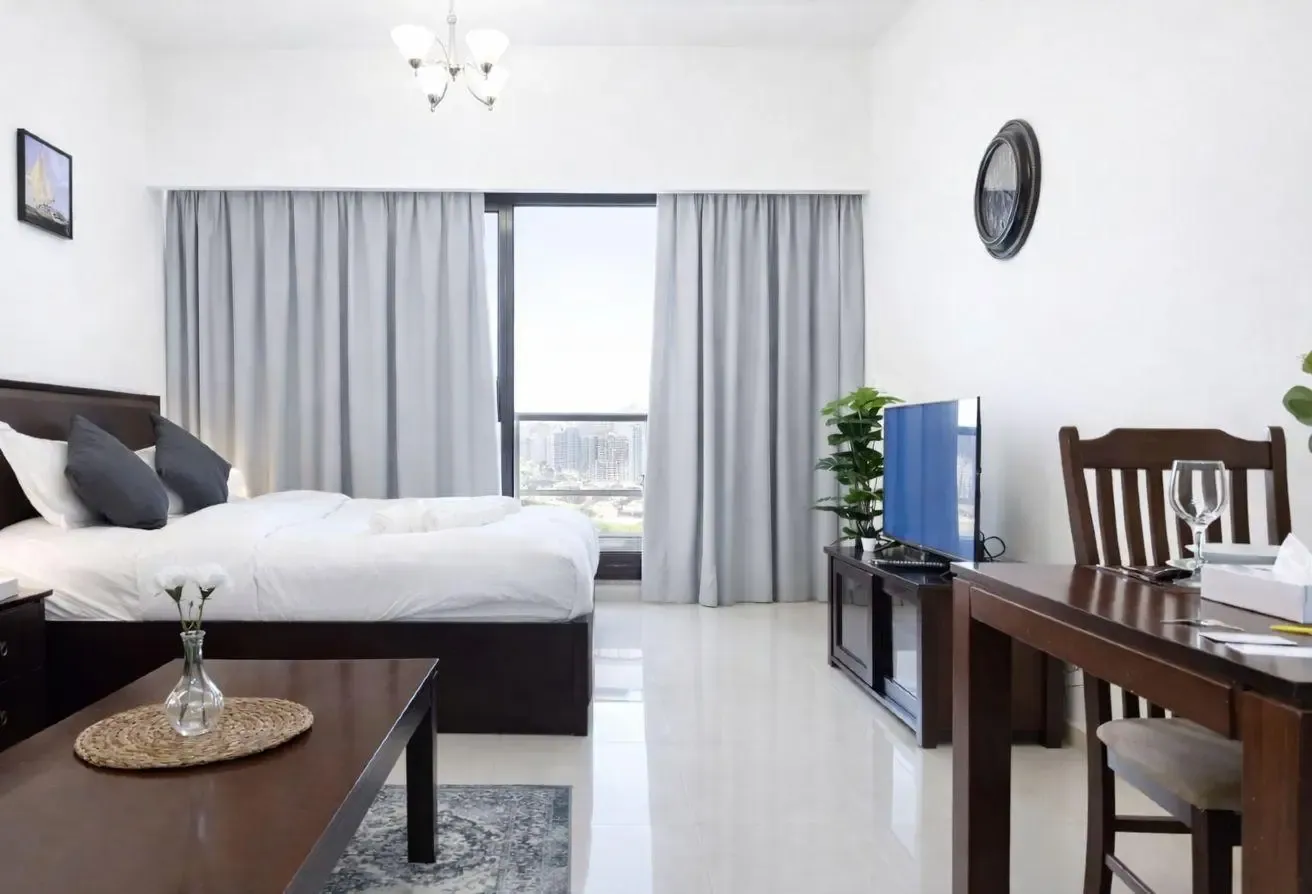 Fully Furnished | Modern | Full Golf View