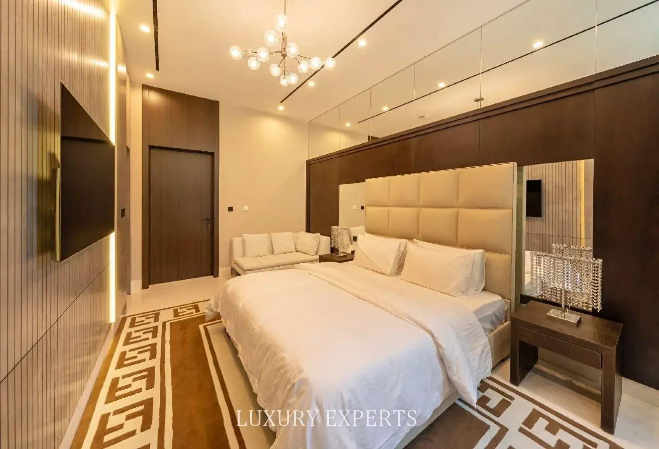 Luxury Mansion I 7BR I Pool I Gym I Cinema