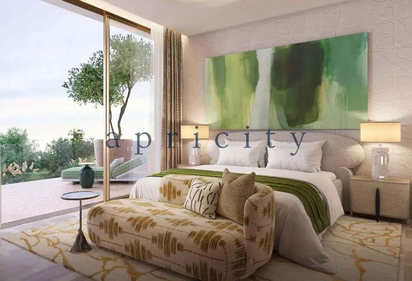 7 Bedroom Seafront Mansion | Signature Villa