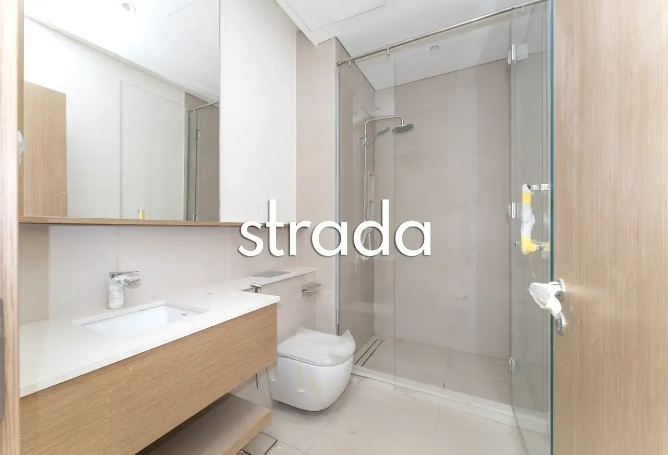 Golden Beach | Family Leaving | Best Price
