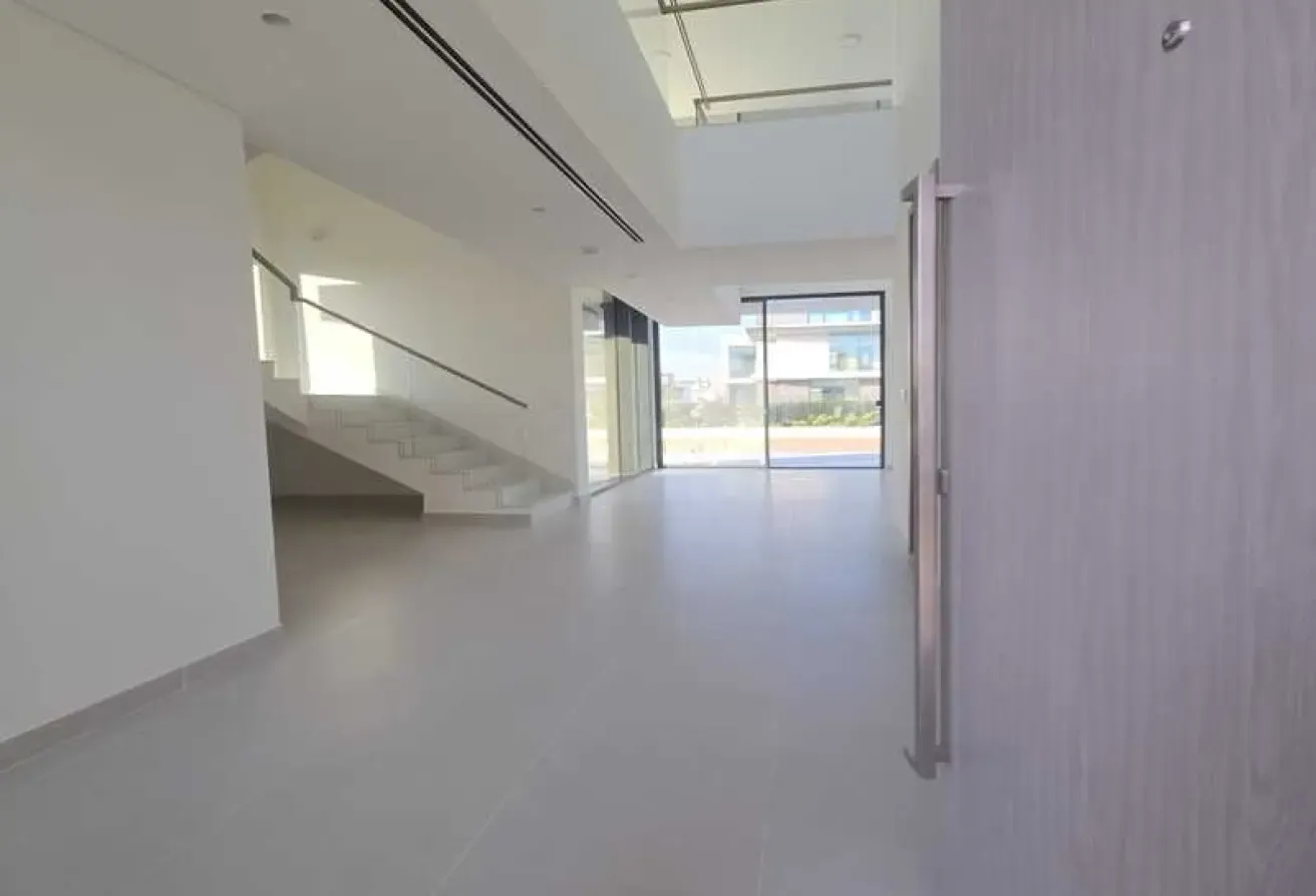 Luxury 4BR Villa | Private Garden | The Valley