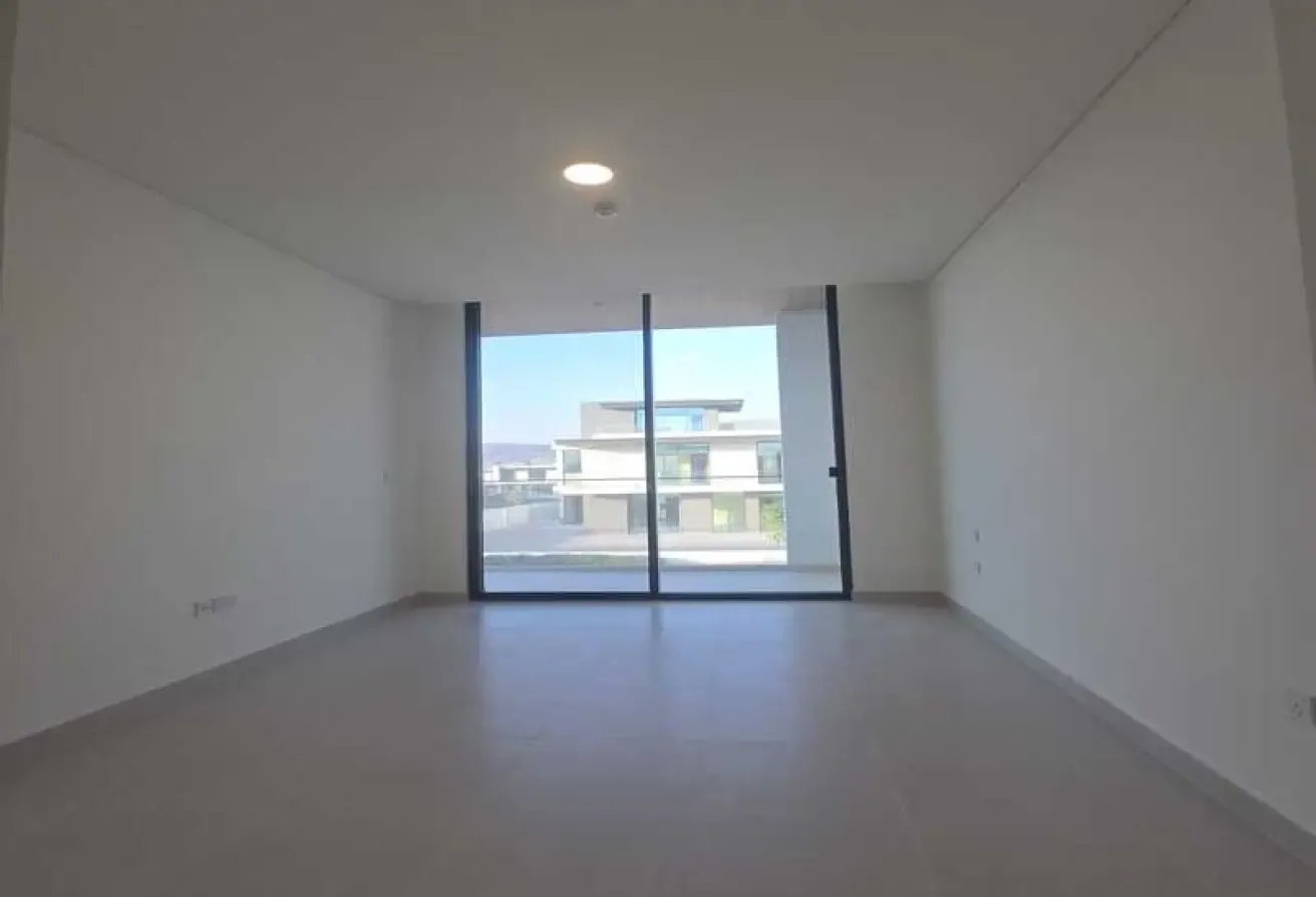 Luxury 4BR Villa | Private Garden | The Valley