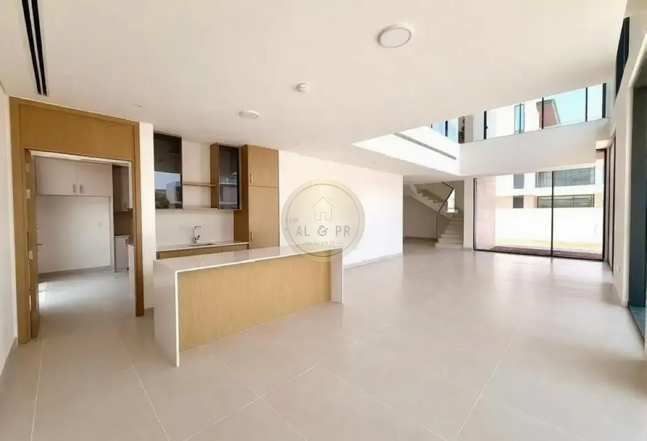 Standalone Villa l Large Plot l Handing over