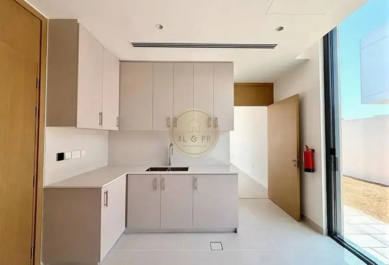 Standalone Villa l Large Plot l Handing over