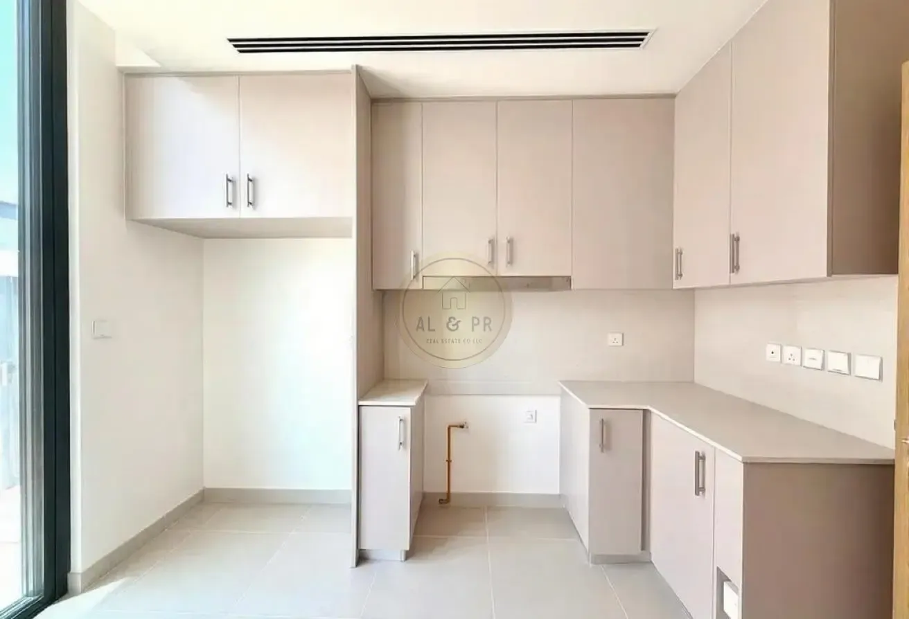 Standalone Villa l Large Plot l Handing over
