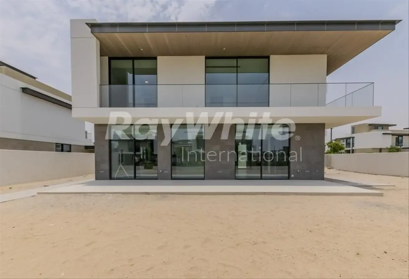 Best Price| Single Row | Ready to Move In