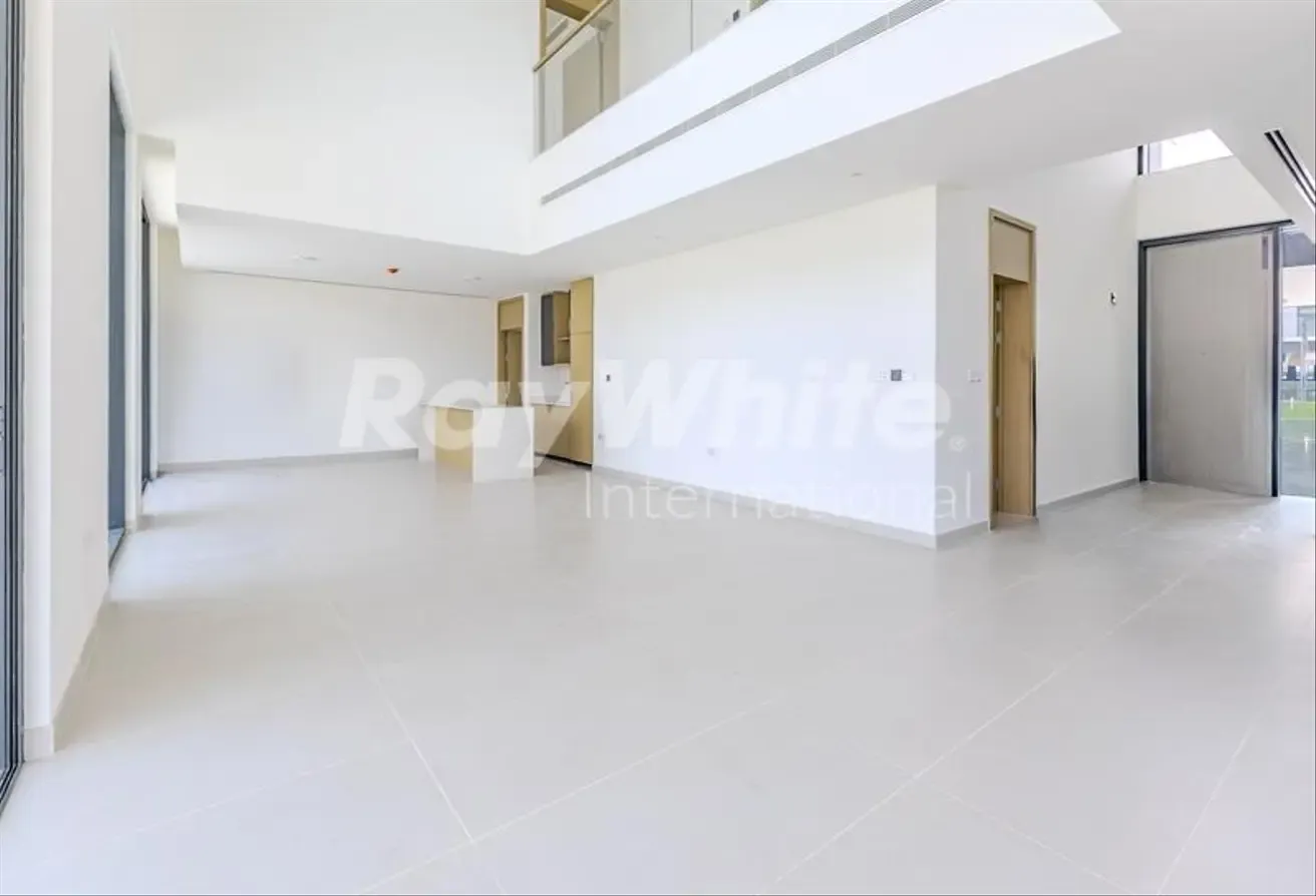Best Price| Single Row | Ready to Move In