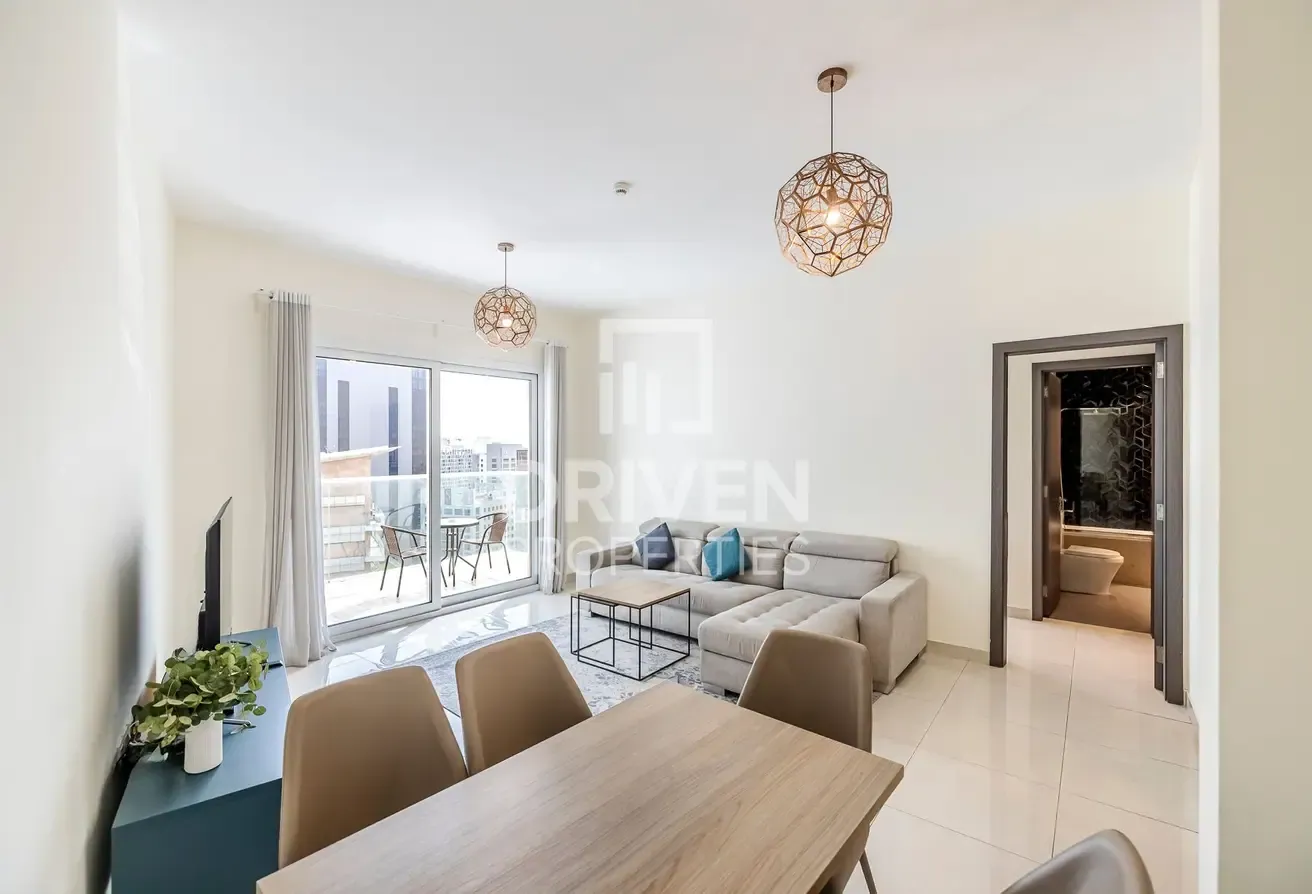 Furnished Apt | High Floor and Pool View