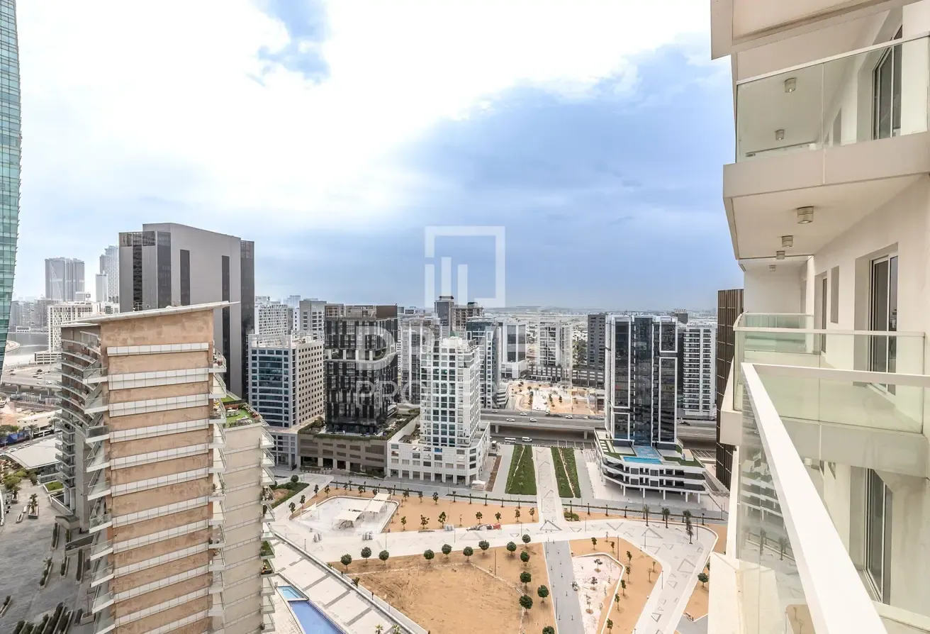 Furnished Apt | High Floor and Pool View