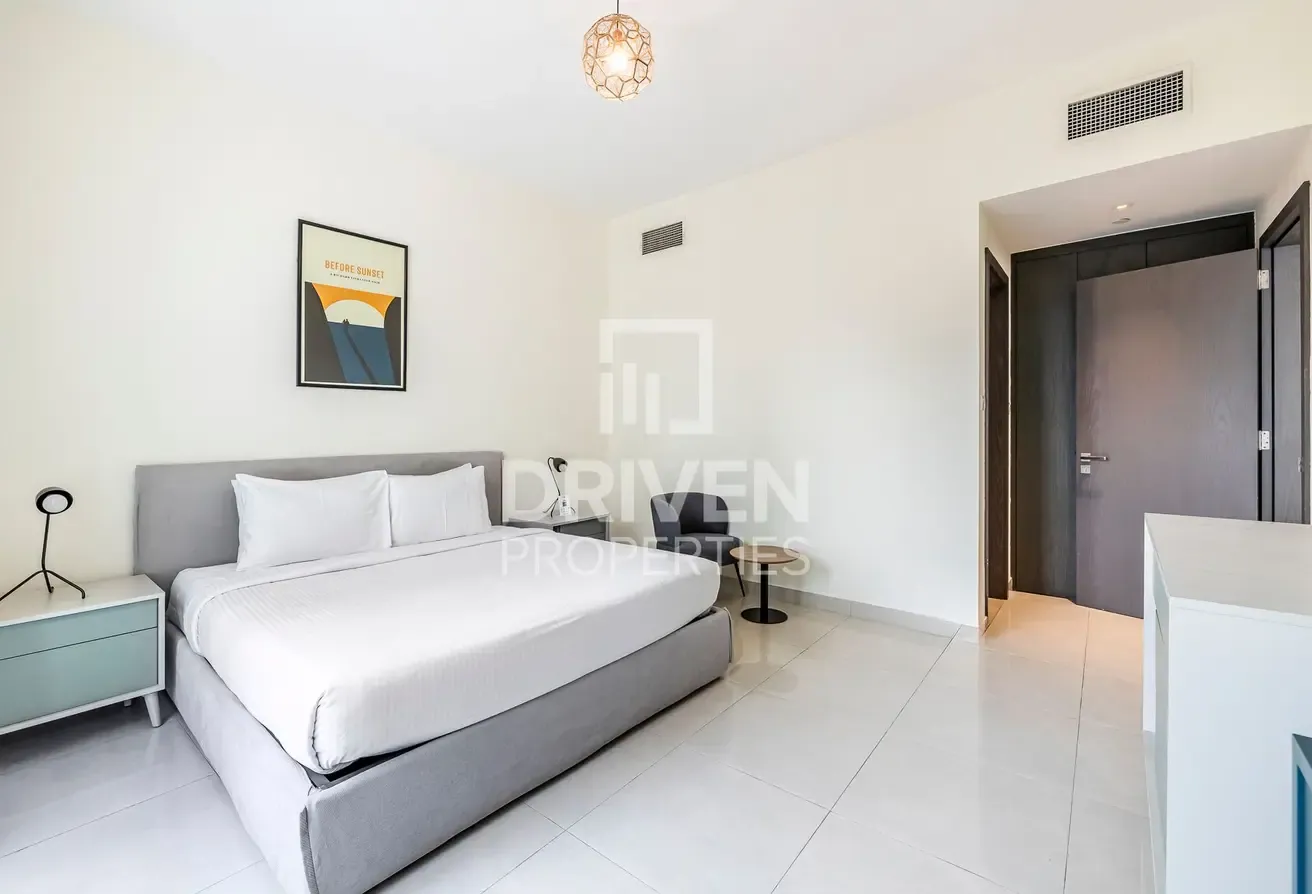 Furnished Apt | High Floor and Pool View