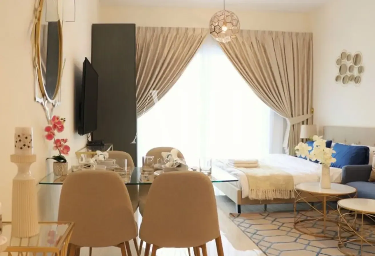 Furnished| High Floor | Tenanted | Prime Location